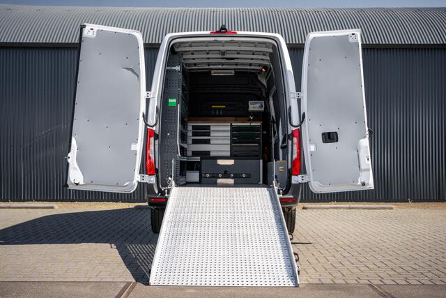 Mercedes-Benz 311 CDI Sprinter L2H2 | Volledig Ingericht | Mbux | Camera | Navi | Climatronic