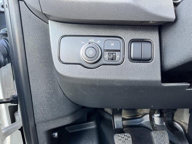 Mercedes-Benz 311 CDI Sprinter 1.9 L2 DC 366 Wielbasis Airco Cruise controle Trekhaak 2000kg trekgewicht Telefoonverbinding 1e eigenaar Pick-up Euro 6 6-Persoons Open laadbak