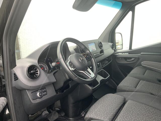 Mercedes-Benz 311 CDI Sprinter 1.9 L2H2 Automaat Airco Cruise Navi Camera 3 Zits Trekhaak 2000 kg & Opstap Euro 6