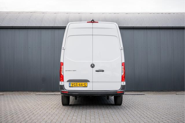 Mercedes-Benz 311 CDI Sprinter RWD L2H2 | | Volledig Ingericht | Mbux | Camera | Climatronic