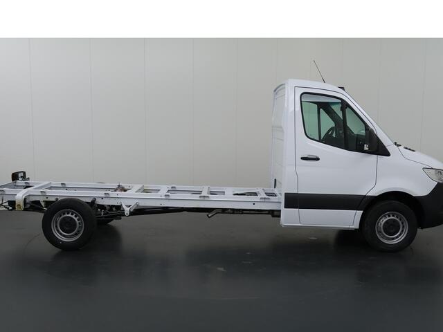 Mercedes-Benz 311 CDI Sprinter | Aut. | L3 | Chassis | PRO | MBUX Navigatie | Airco | Cruise Control | Zijwindassistent | Lane Assist | Comfort-bestuurdersstoel | 3-zits | ELKE OPBOUW MOGELIJK