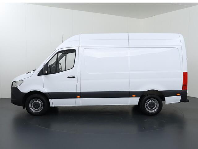 Mercedes-Benz 311 CDI Sprinter L2 H2 RWD