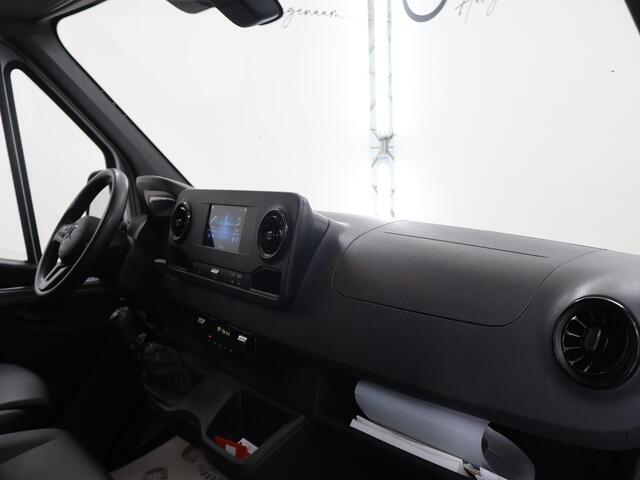Mercedes-Benz 311 CDI Sprinter L2 H2 RWD