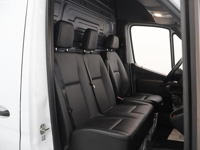 Mercedes-Benz 311 CDI Sprinter L2 H2 RWD