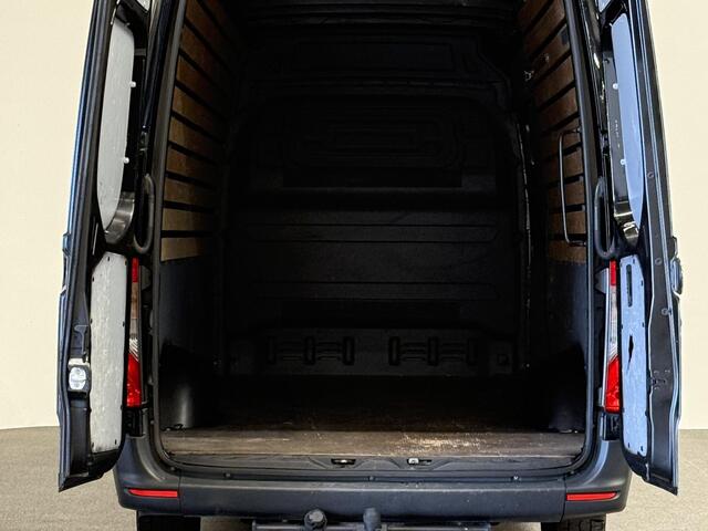Mercedes-Benz 311 CDI Sprinter 1.9 L3H2 RWD Navigatie Apple carplay/android Airco Camera Trekhaak 3-zits