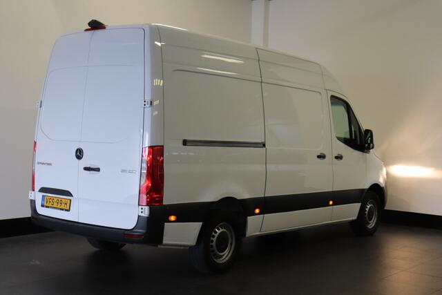 Mercedes-Benz 311 CDI Sprinter 2.2 L2H2 EURO 6 - A/C Climate - Camera - €16.900,- Excl.