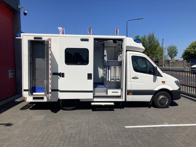 Mercedes-Benz 416 Container Ambulance