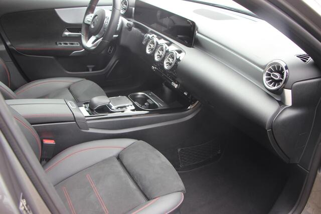 Mercedes-Benz A-KLASSE 250 Premium Plus