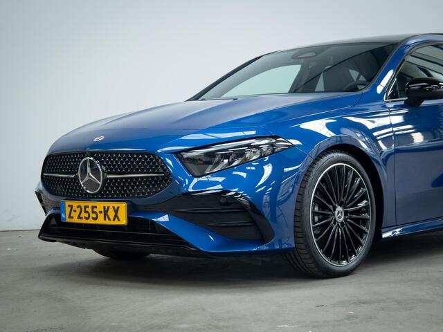Mercedes-Benz A-KLASSE 180 AMG Line Panorama dak