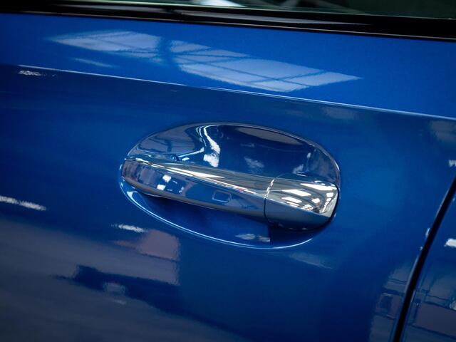Mercedes-Benz A-KLASSE 180 AMG Line Panorama dak