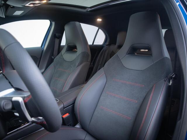 Mercedes-Benz A-KLASSE 180 AMG Line Panorama dak
