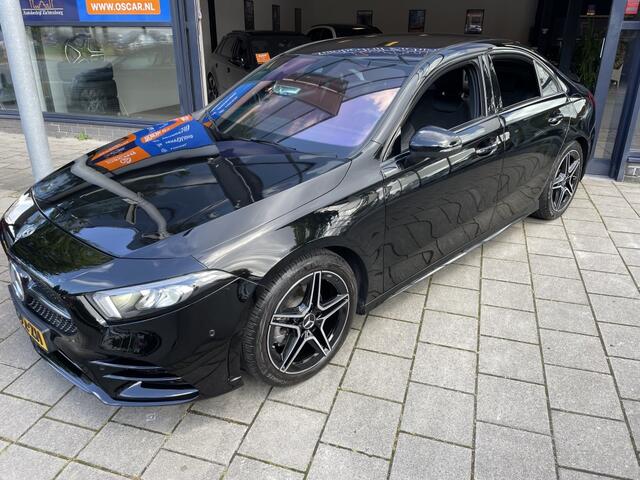 Mercedes-Benz A-KLASSE 180 Premium Plus