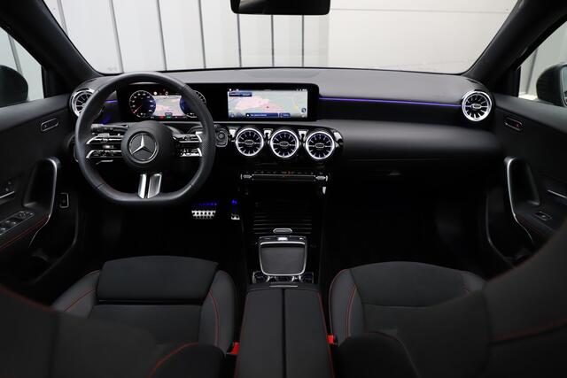 Mercedes-Benz A-KLASSE 250 e AMG Aut8 | 218PK | Pano | Sfeerverlichting | Stoelverw. | Keyles-go | Multi-beam | 2023.