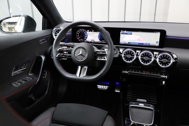 Mercedes-Benz A-KLASSE 250 e AMG Aut8 | 218PK | Pano | Sfeerverlichting | Stoelverw. | Keyles-go | Multi-beam | 2023.