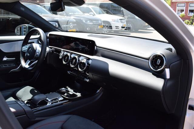 Mercedes-Benz A-KLASSE 220 Premium Plus AMG Nicht-pakket Panoramadak