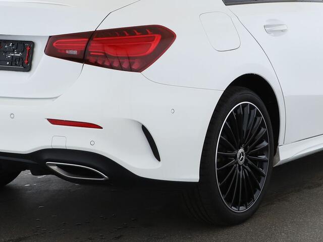 Mercedes-Benz A-KLASSE 250 e AMG Plug-In Hybride | AMG Line Advanced Plus | 19 Inch AMG Velgen | Night Pakket | Mutibeam LED koplampen | Inclusief 24 maanden Mercedes-Benz Certified garantie voor Europa.
