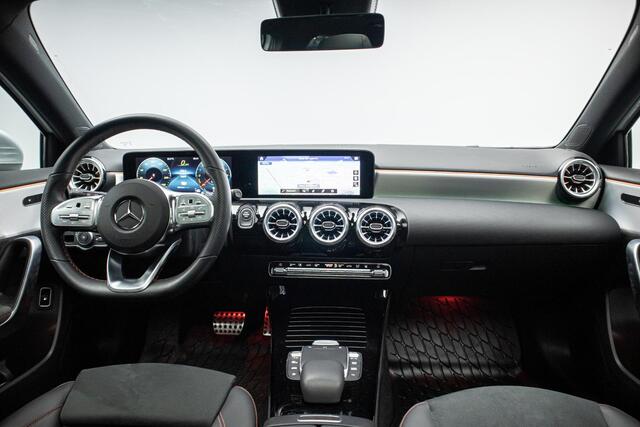 Mercedes-Benz A-KLASSE 250 e AMG Line