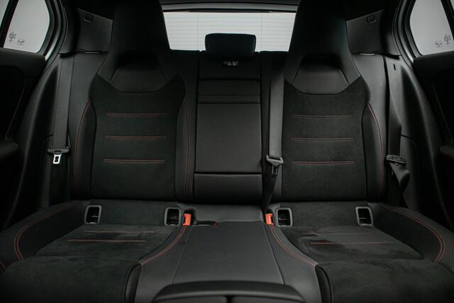 Mercedes-Benz A-KLASSE 250 e AMG Line