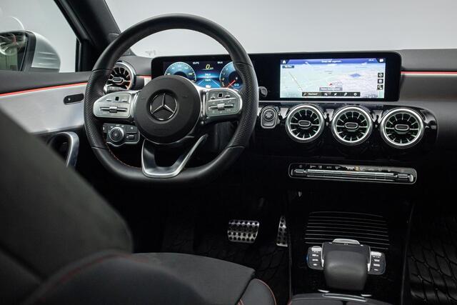 Mercedes-Benz A-KLASSE 250 e AMG Line
