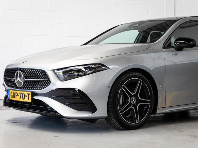 Mercedes-Benz A-KLASSE 180 AMG Line Panorama dak