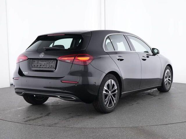 Mercedes-Benz A-KLASSE 180 Progressive Advanced-WIDESCREEN-SFEER-CAMERA-KEYLESS