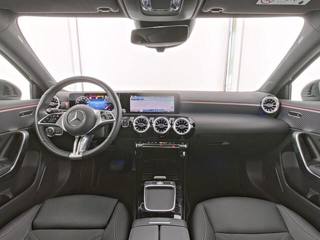 Mercedes-Benz A-KLASSE 180 Progressive Advanced-WIDESCREEN-SFEER-CAMERA-KEYLESS