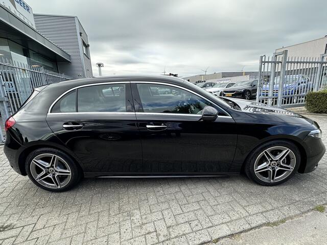 Mercedes-Benz A-KLASSE 200 AMG Line Facelift sfeerverlichting|Distronic