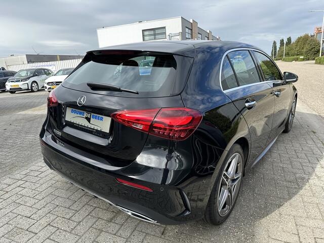 Mercedes-Benz A-KLASSE 200 AMG Line Facelift sfeerverlichting|Distronic