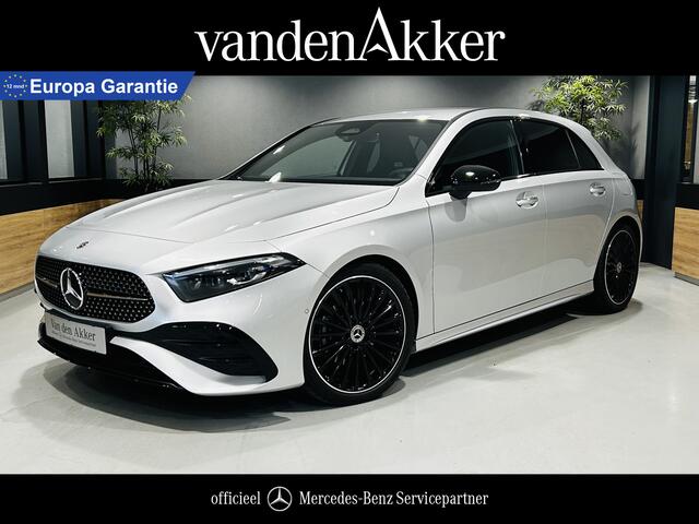 Mercedes-Benz A-KLASSE 180 AMG // Multibeam LED // Sfeerverlichting // Adaptief Onderstel // 19" Velgen // Nightpakket // Keyless Entry // Apple Carplay // Android Auto