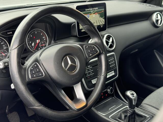 Mercedes-Benz A-KLASSE 180 d Lease Edition Plus | Nieuw binnen | Airco | Cruise control | Boekjes + 2 sleutels |