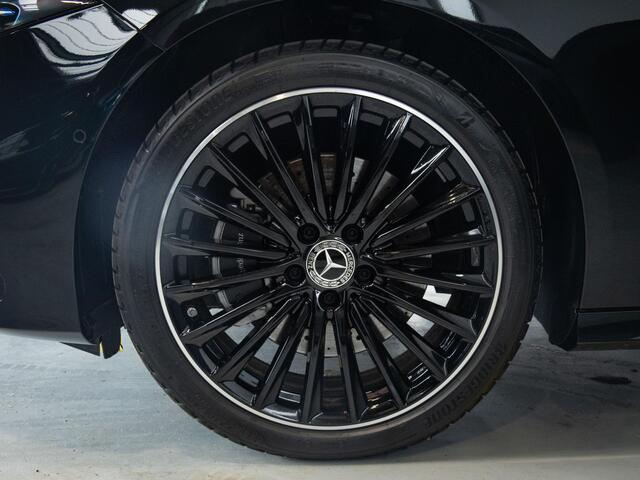Mercedes-Benz A-KLASSE 250 e AMG Line Premium PLUS | Panorama dak