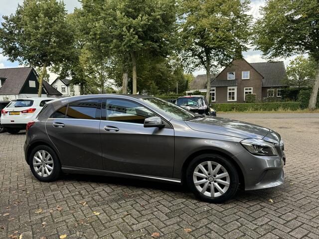 Mercedes-Benz A-KLASSE 160 Ambition Automaat Navi Led Kuipstoelen
