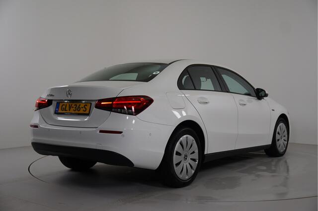 Mercedes-Benz A-KLASSE 250 e | Camera | Navigatie | Cruise | Stl. verw. |
