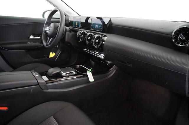 Mercedes-Benz A-KLASSE 250 e | Camera | Navigatie | Cruise | Stl. verw. |