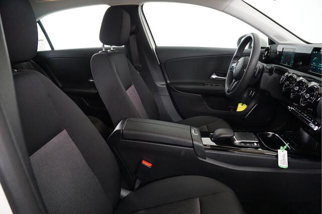 Mercedes-Benz A-KLASSE 250 e | Camera | Navigatie | Cruise | Stl. verw. |