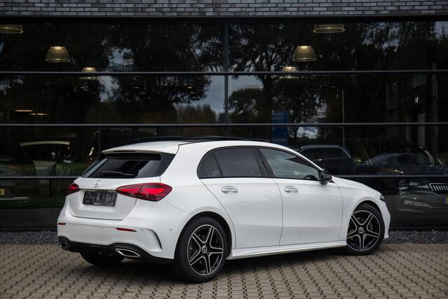 Mercedes-Benz A-KLASSE 200 AMG Line , Pano, Sfeerverlichting, Nightpakket