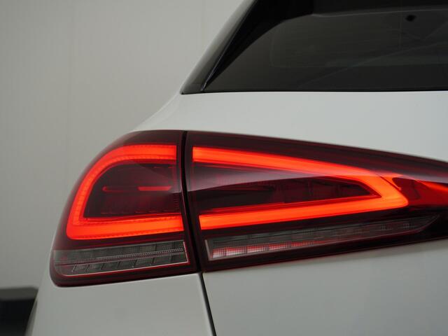 Mercedes-Benz A-KLASSE 200 Premium Plus