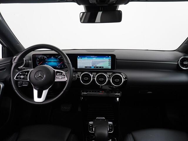 Mercedes-Benz A-KLASSE 200 Premium Plus