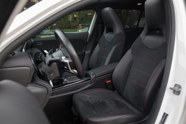 Mercedes-Benz A-KLASSE 200 AMG Line , Pano dak, Virtual cockpit,