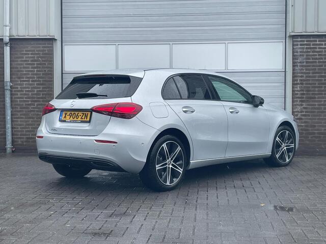 Mercedes-Benz A-KLASSE 250 e Luxury Line | Panoramadak | Nightpakket |