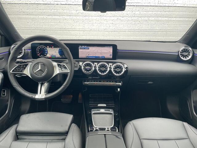 Mercedes-Benz A-KLASSE 250 e Luxury Line | Panoramadak | Nightpakket |