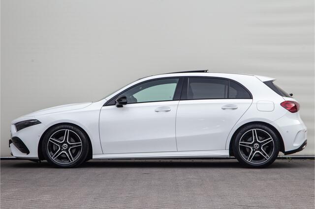 Mercedes-Benz A-KLASSE 200 AMG Premium, Pano, Nightpack, Facelift, Widescreen, Sfeerverlichting