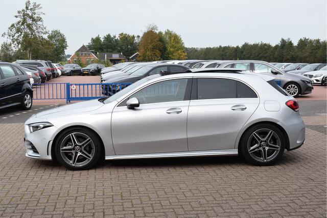 Mercedes-Benz A-KLASSE 180 AMG Line Panoramadak Automaat
