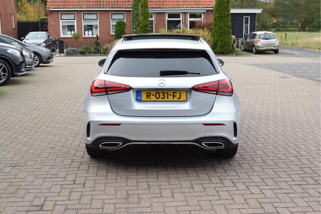 Mercedes-Benz A-KLASSE 180 AMG Line Panoramadak Automaat