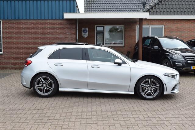 Mercedes-Benz A-KLASSE 180 AMG Line Panoramadak Automaat