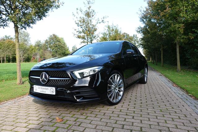 Mercedes-Benz A-KLASSE 250 e Premium Plus AMG Sfeerverlichting