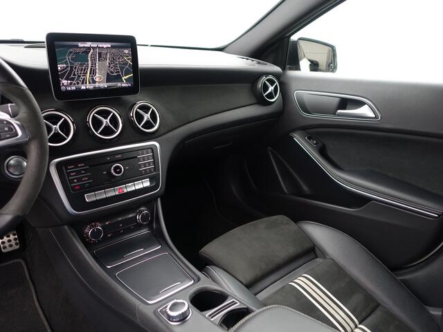 Mercedes-Benz A-KLASSE 180 AMG White Art Edition Aut- Night Package, Sfeerverlichting, Camera, Keyless, Xenon Led, Dynamic Select