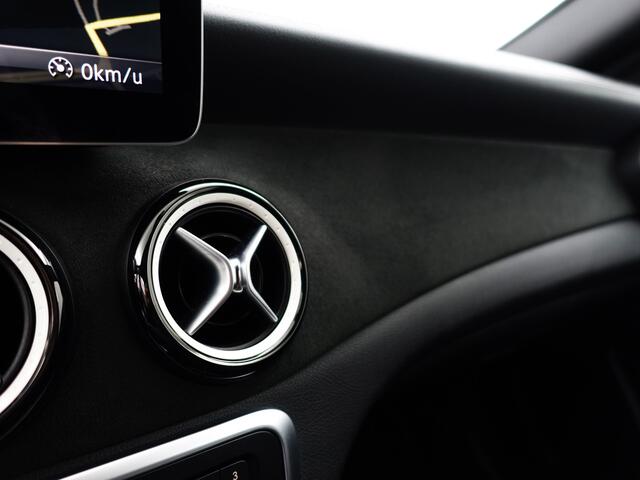 Mercedes-Benz A-KLASSE 180 AMG White Art Edition Aut- Night Package, Sfeerverlichting, Camera, Keyless, Xenon Led, Dynamic Select