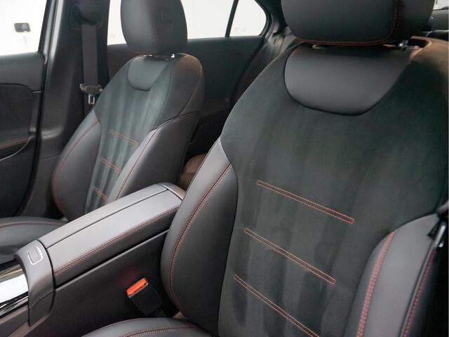 Mercedes-Benz A-KLASSE A 250 e AMG Line | FACELIFT | DISTRONIC