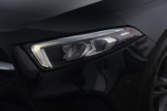 Mercedes-Benz A-KLASSE 160 Advantage Widescreen Full LED Sportstoelen Navigatie Camera Clima Cruise 17 inch LMV Lane Assist Parkeersensors